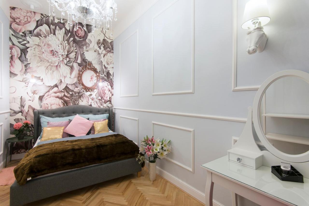 Vogue Apartment Near By Wenceslas Square プラハ エクステリア 写真